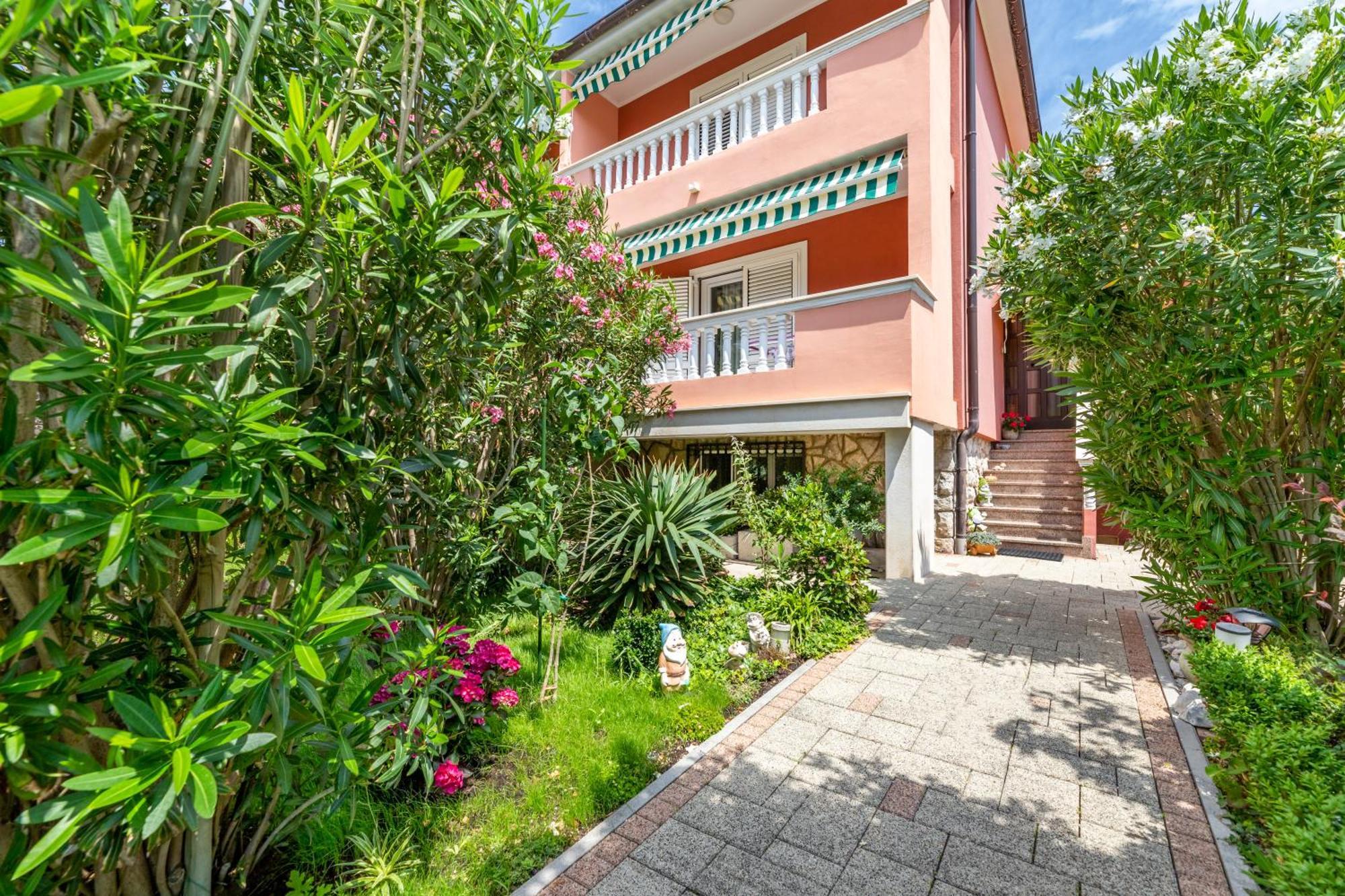Apartments Nadica Baška Exterior foto