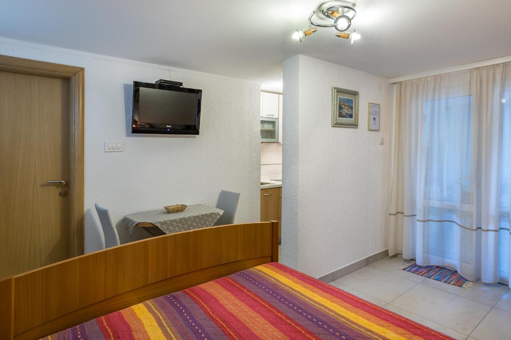 Apartments Nadica Baška Exterior foto